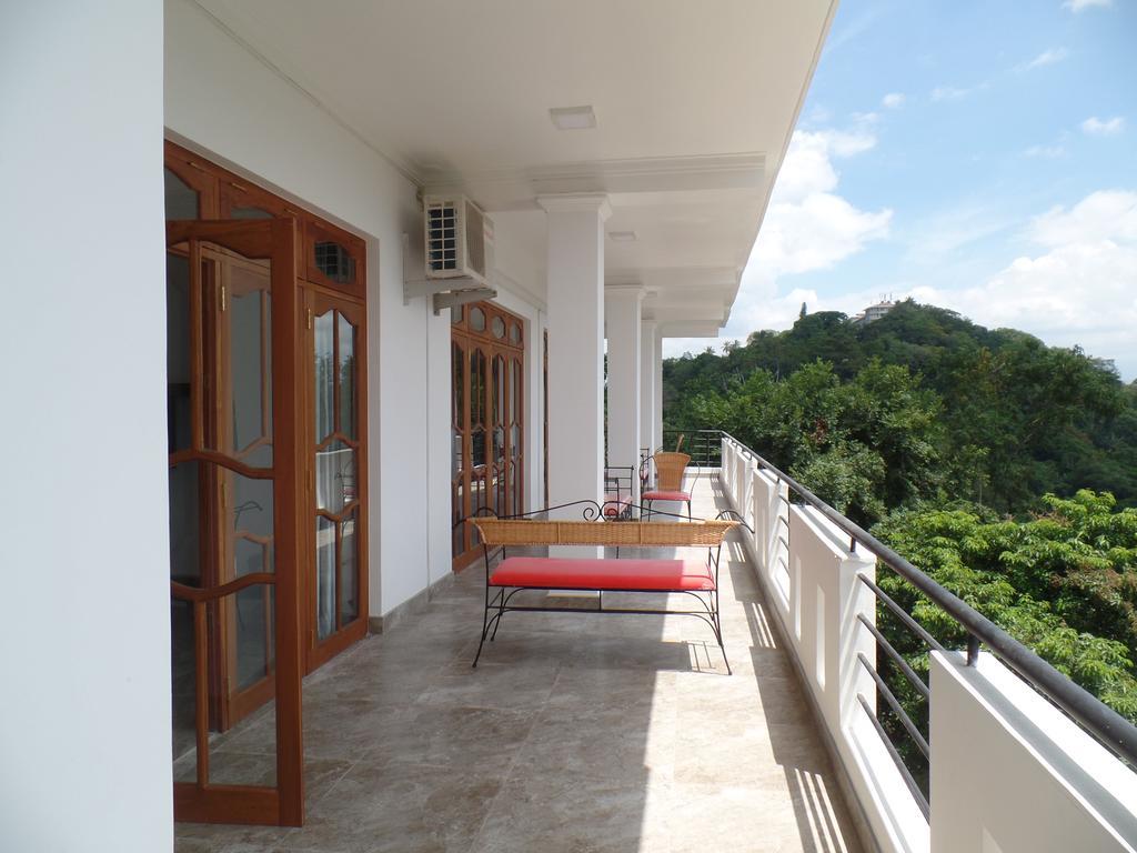 Kandyan Bluestar Villa Exterior photo