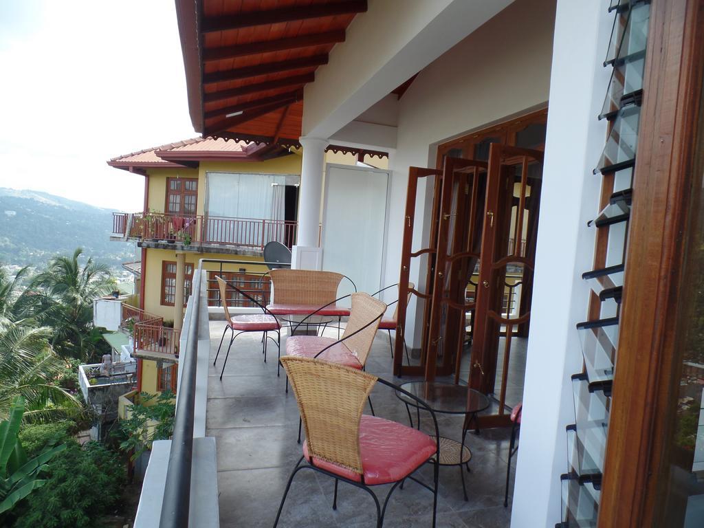 Kandyan Bluestar Villa Exterior photo