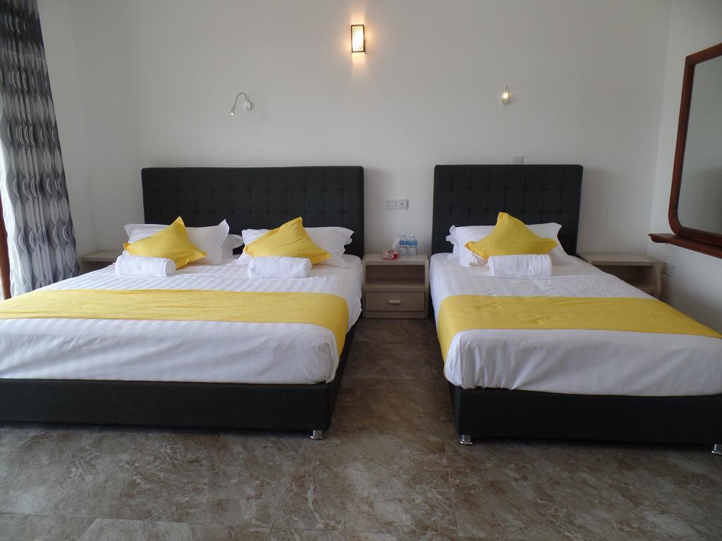Kandyan Bluestar Villa Room photo