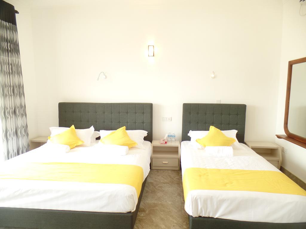 Kandyan Bluestar Villa Room photo