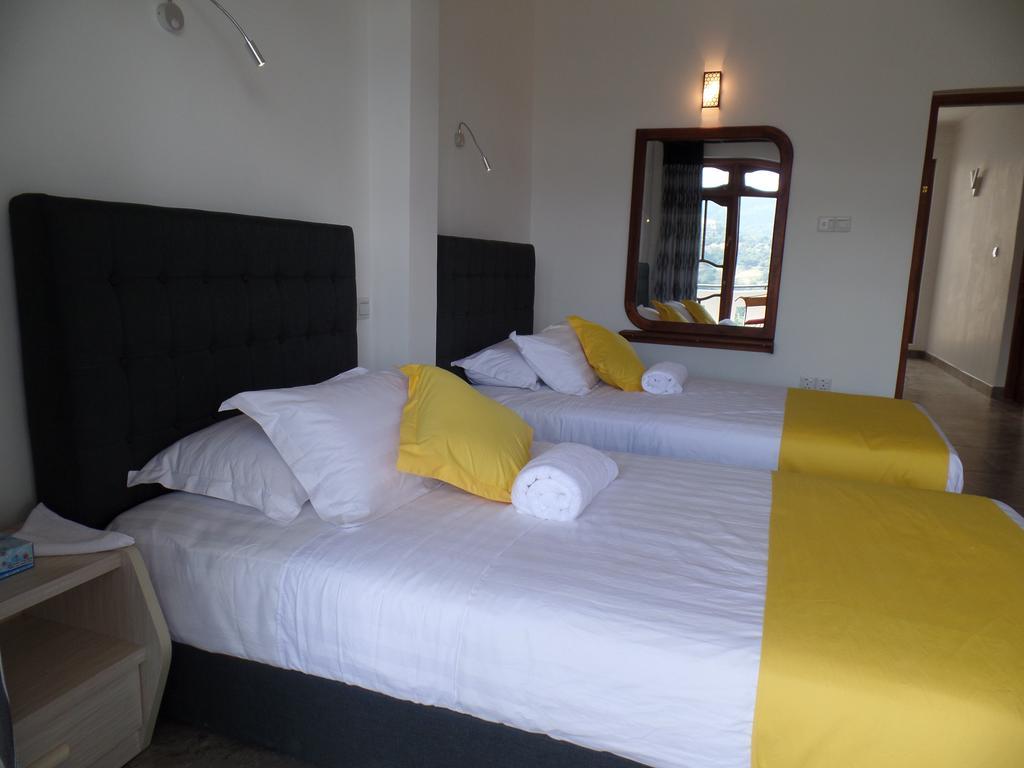 Kandyan Bluestar Villa Room photo