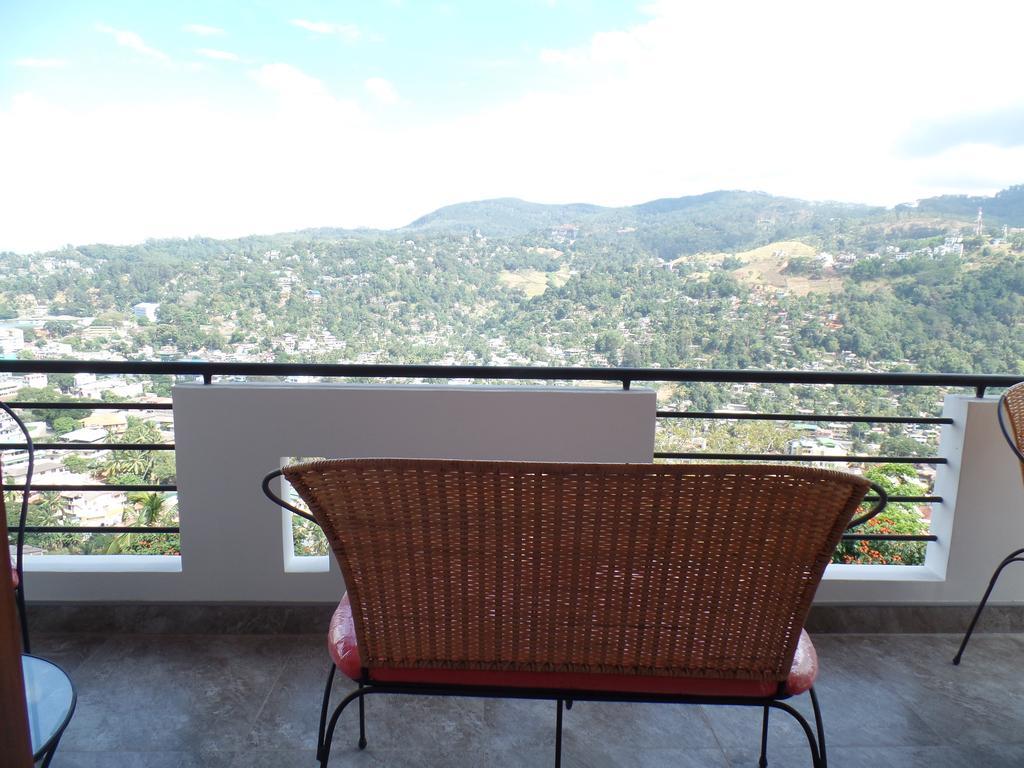 Kandyan Bluestar Villa Exterior photo